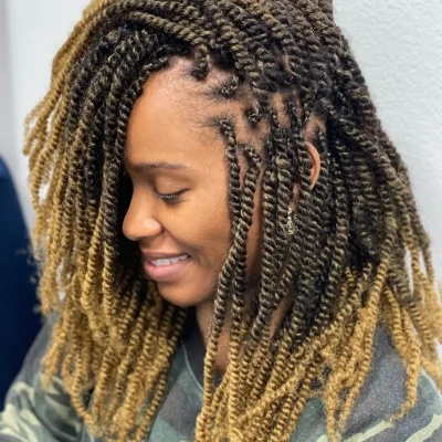 6-blonde-kinky-twist-CQd9kkgAFll